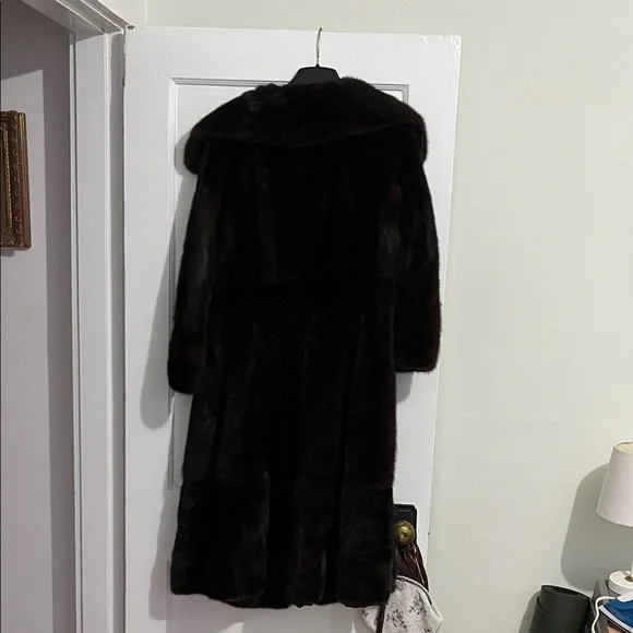 Long mink coat - Picture 5 of 5